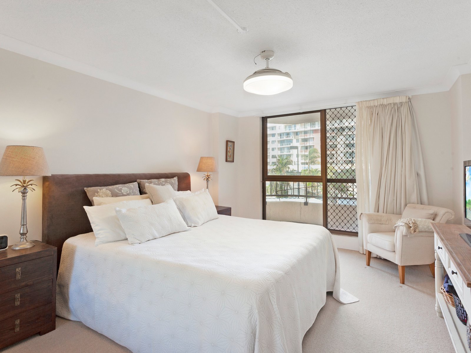 5/60 Goodwin Terrace BURLEIGH HEADS 7