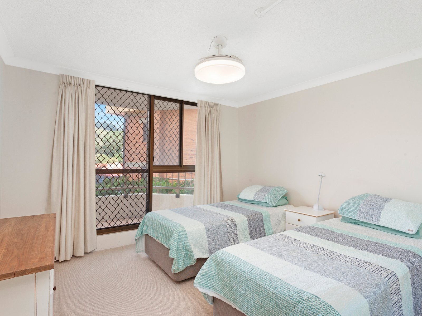 5/60 Goodwin Terrace BURLEIGH HEADS 9