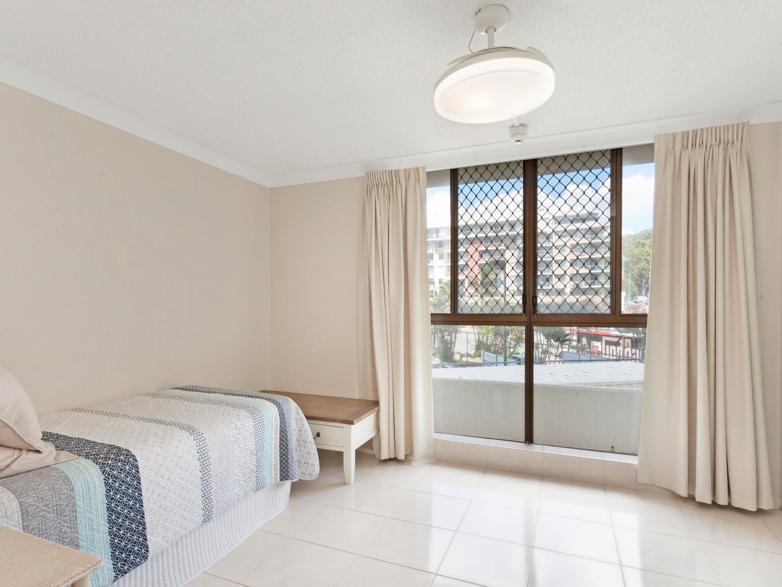 5/60 Goodwin Terrace BURLEIGH HEADS 10