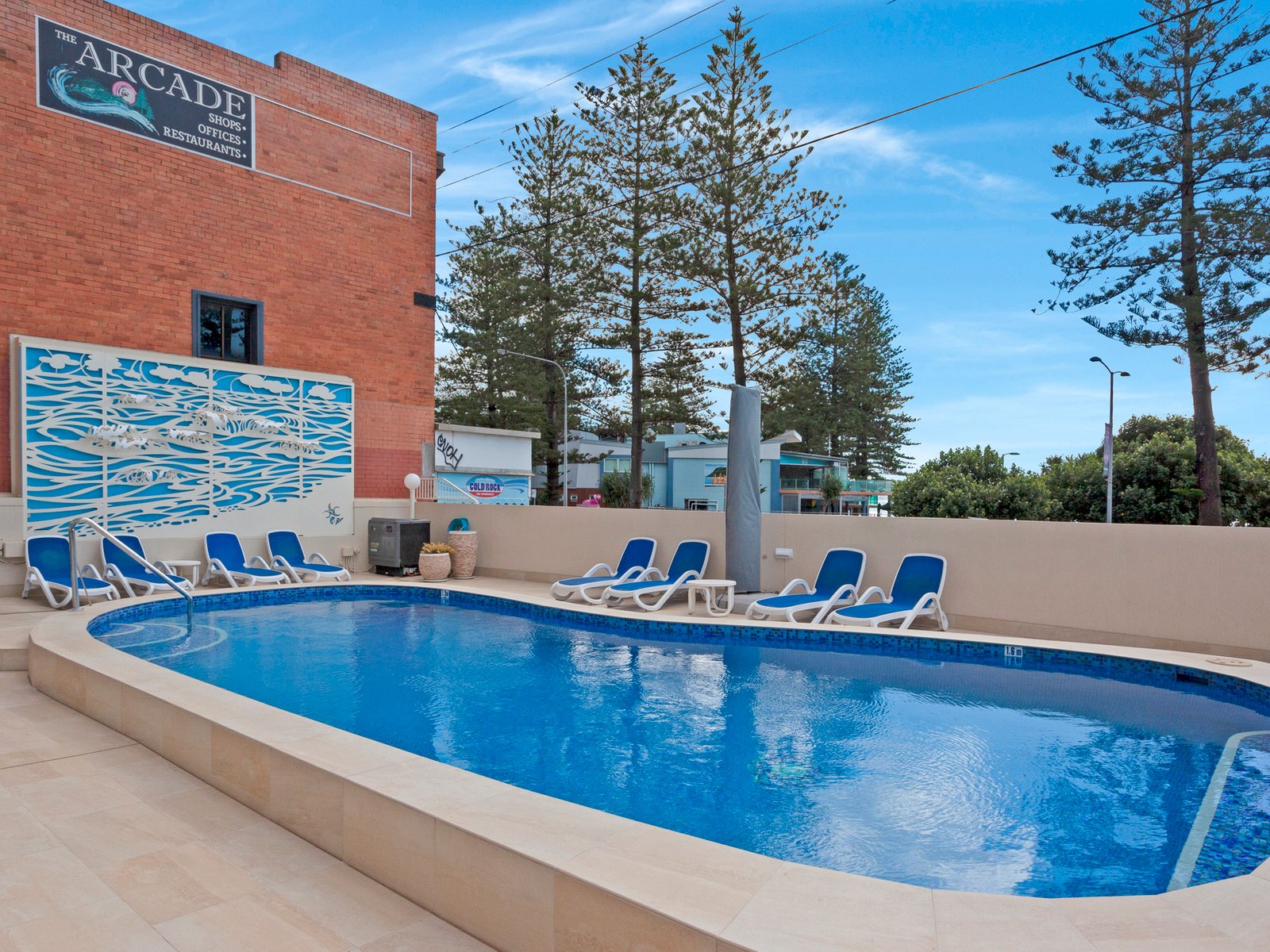 5/60 Goodwin Terrace BURLEIGH HEADS 13
