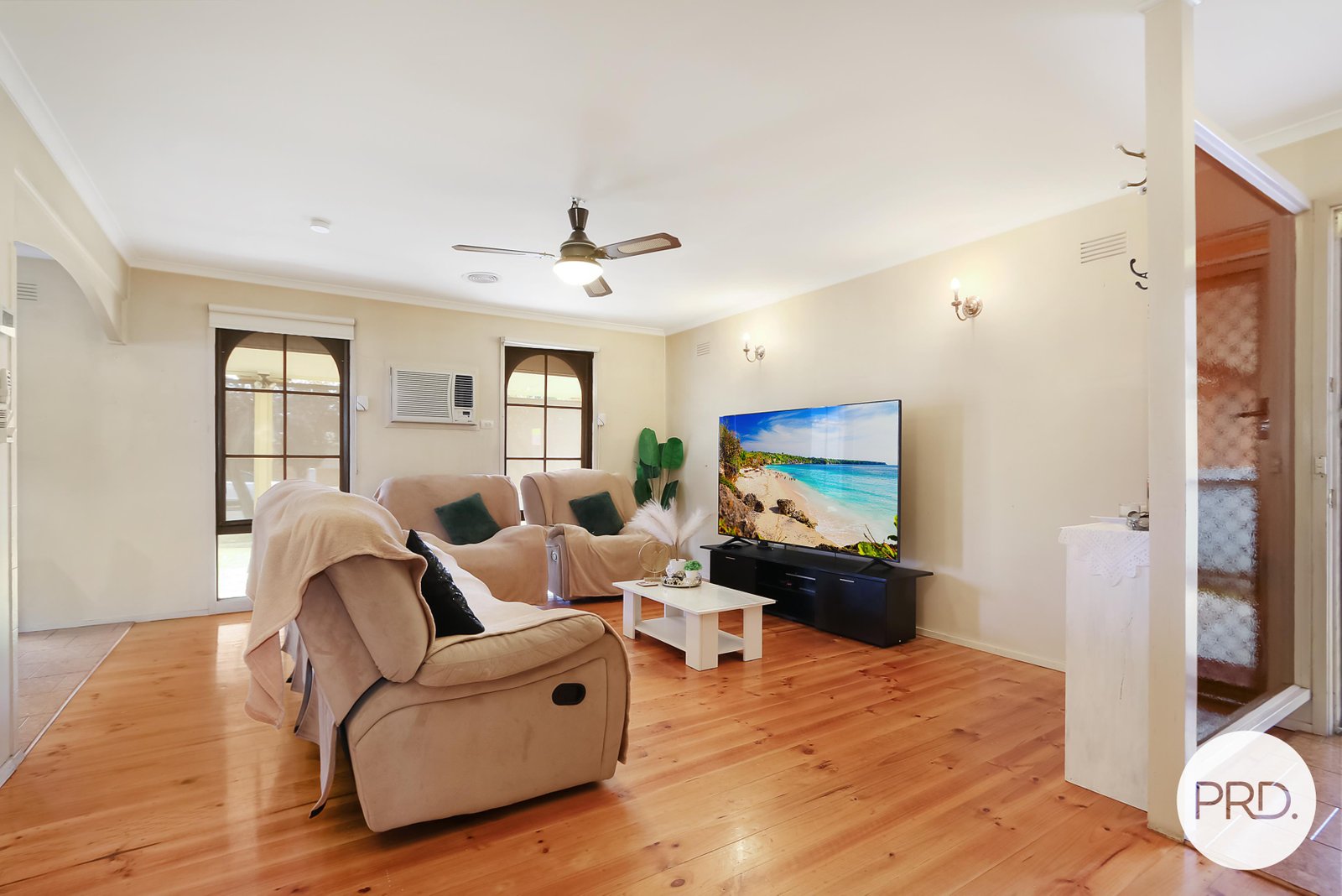 560 Kemp Street LAVINGTON 6
