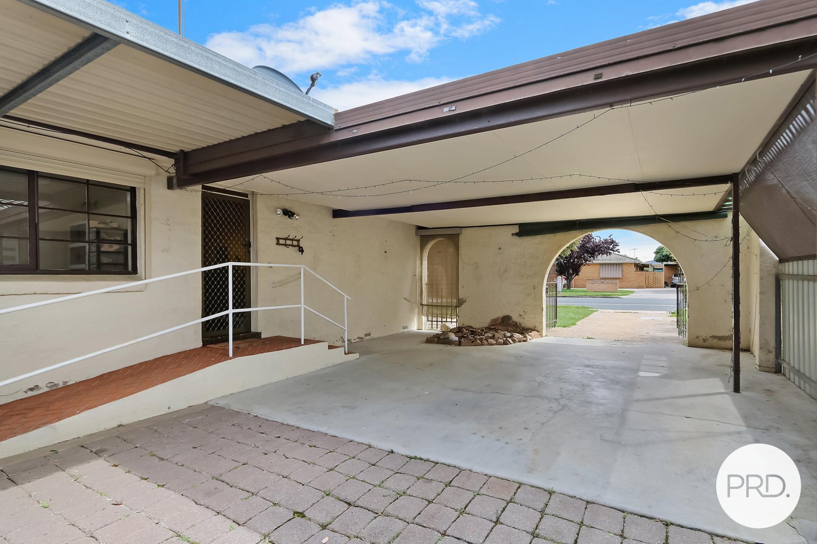 560 Kemp Street LAVINGTON 18