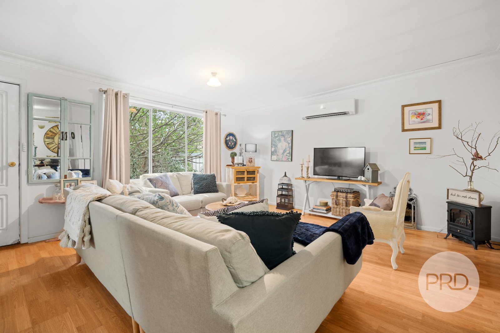 560 Kooringal Road KOORINGAL 11