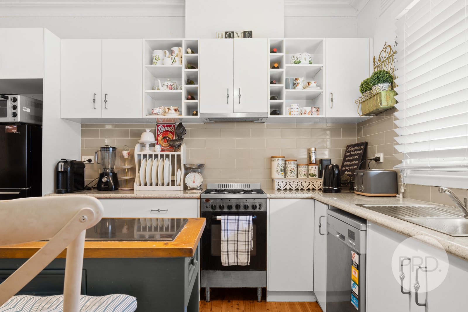 560 Kooringal Road KOORINGAL 21