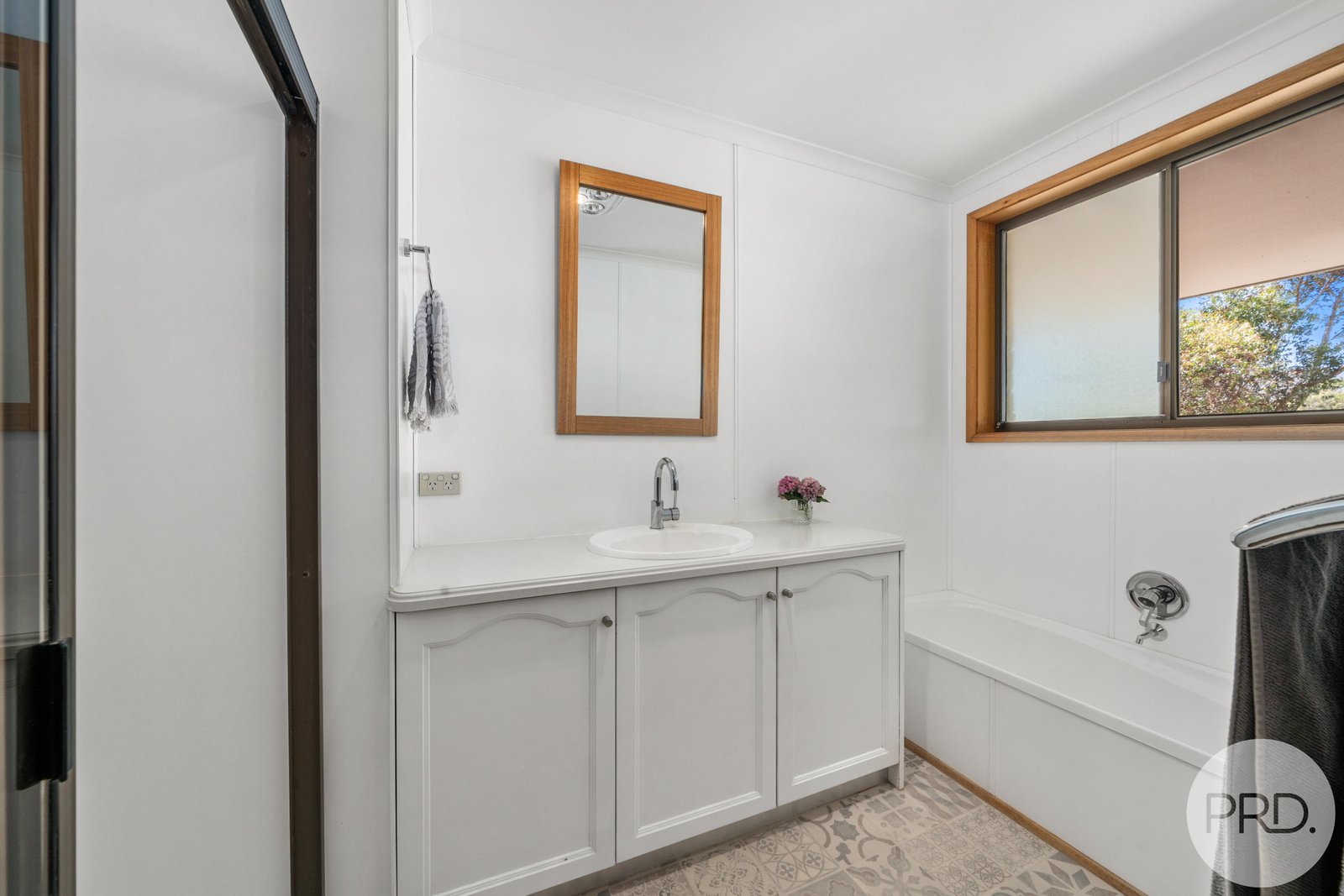 560 Rifle Range Road SANDFORD 8
