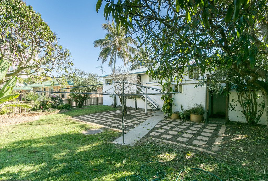 561 & 562 Charlton Esplanade URANGAN 7