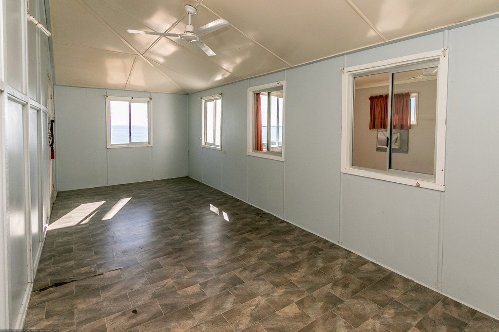 561 & 562 Charlton Esplanade URANGAN 20