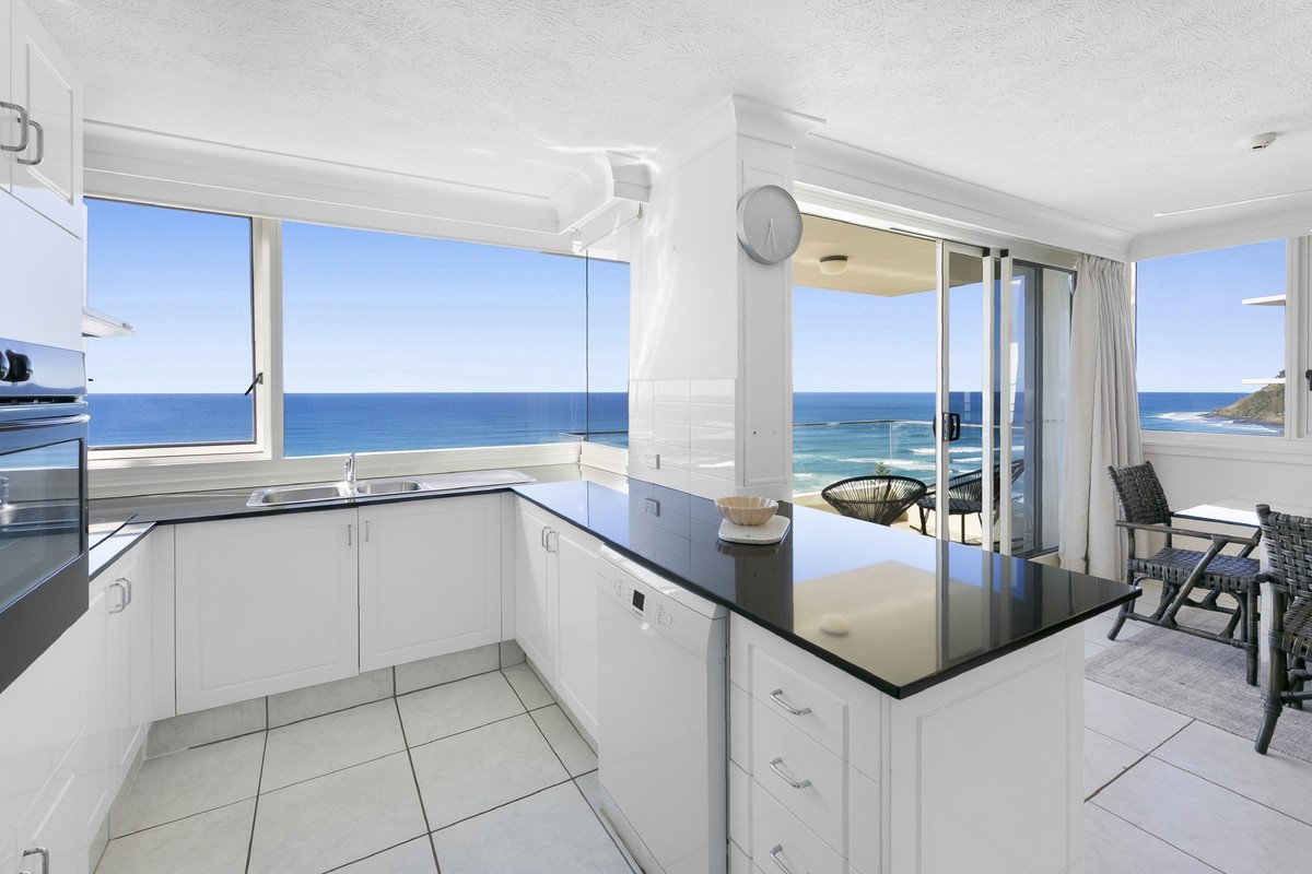 56/114 The Esplanade Burleigh Heads 11