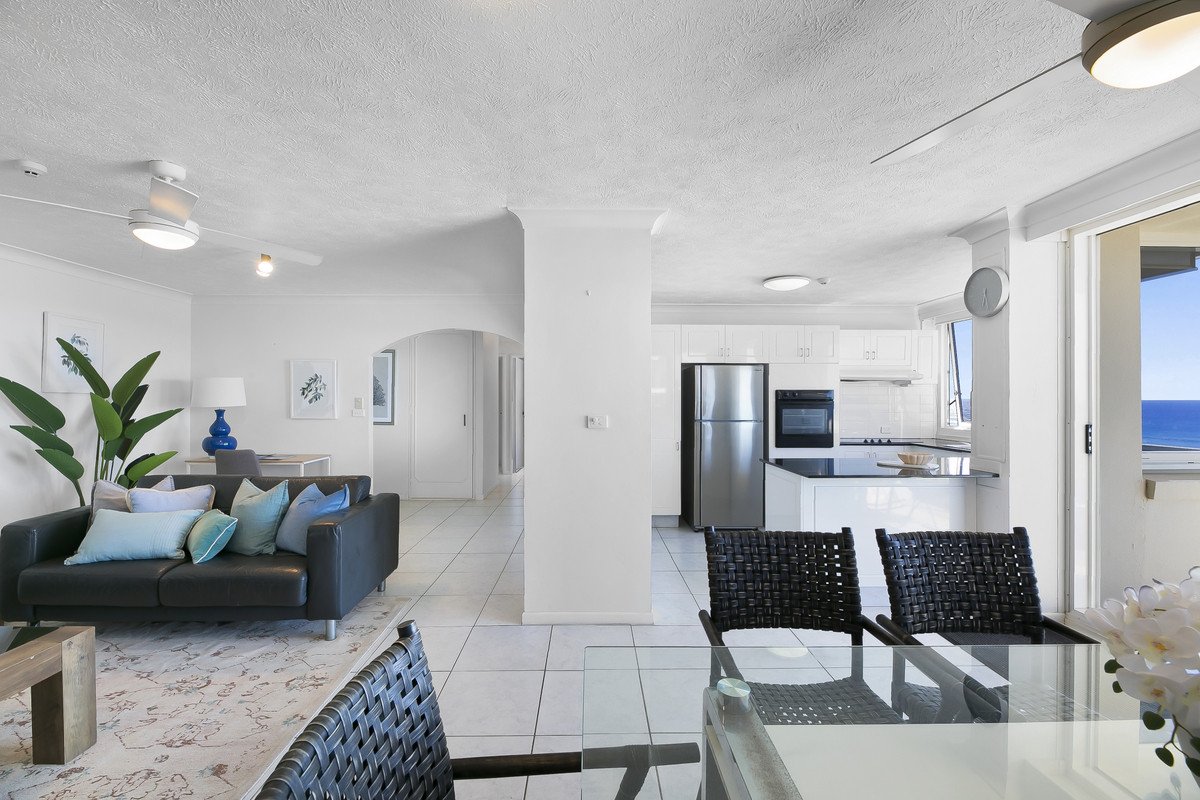 56/114 The Esplanade Burleigh Heads 15