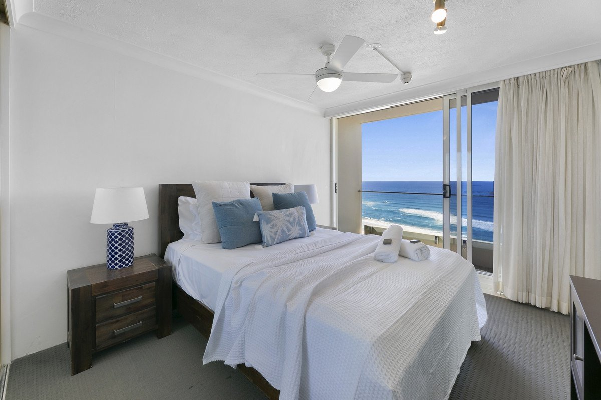 56/114 The Esplanade Burleigh Heads 17