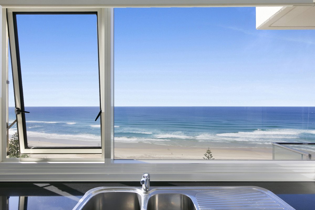 56/114 The Esplanade Burleigh Heads 23