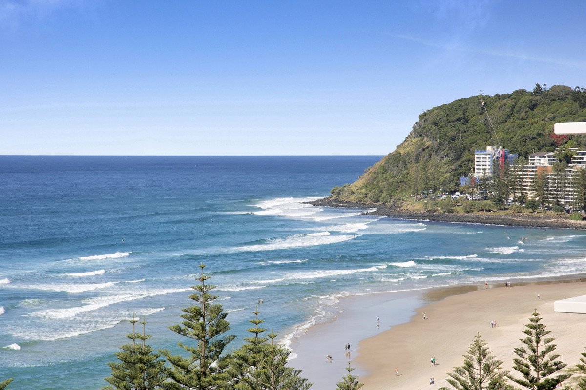 56/114 The Esplanade Burleigh Heads 26