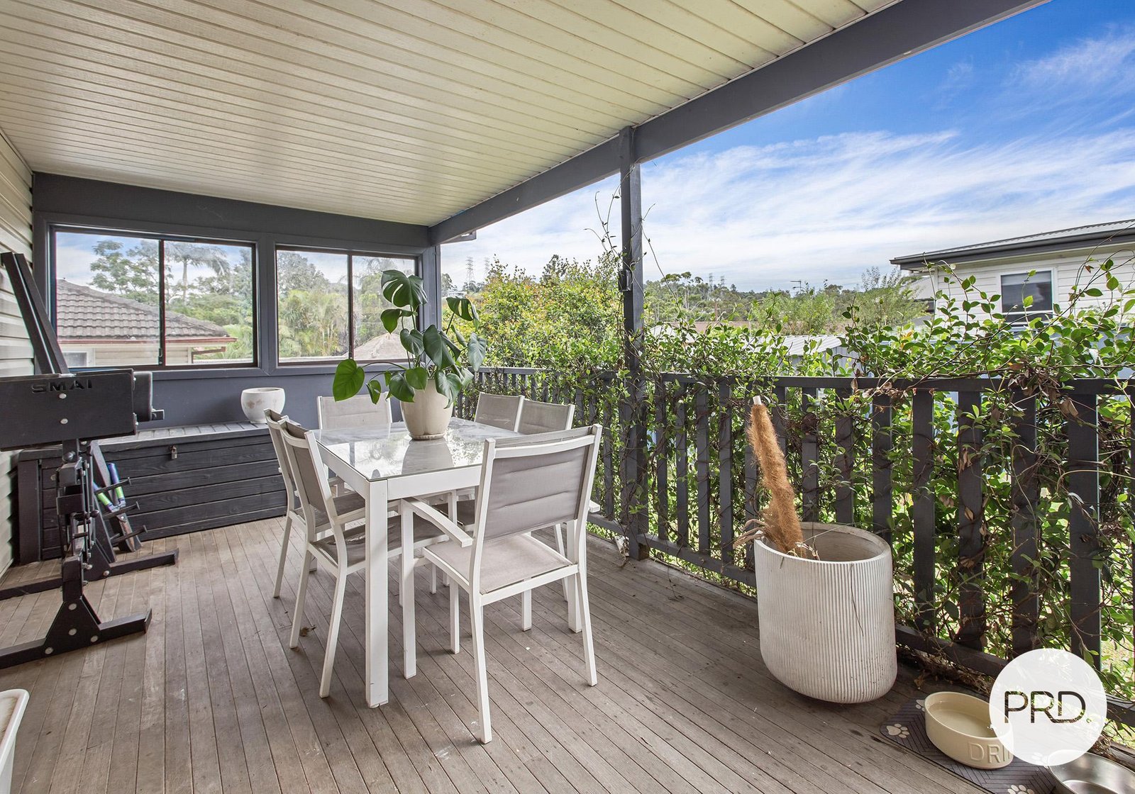 562 Northcliffe Drive BERKELEY 11