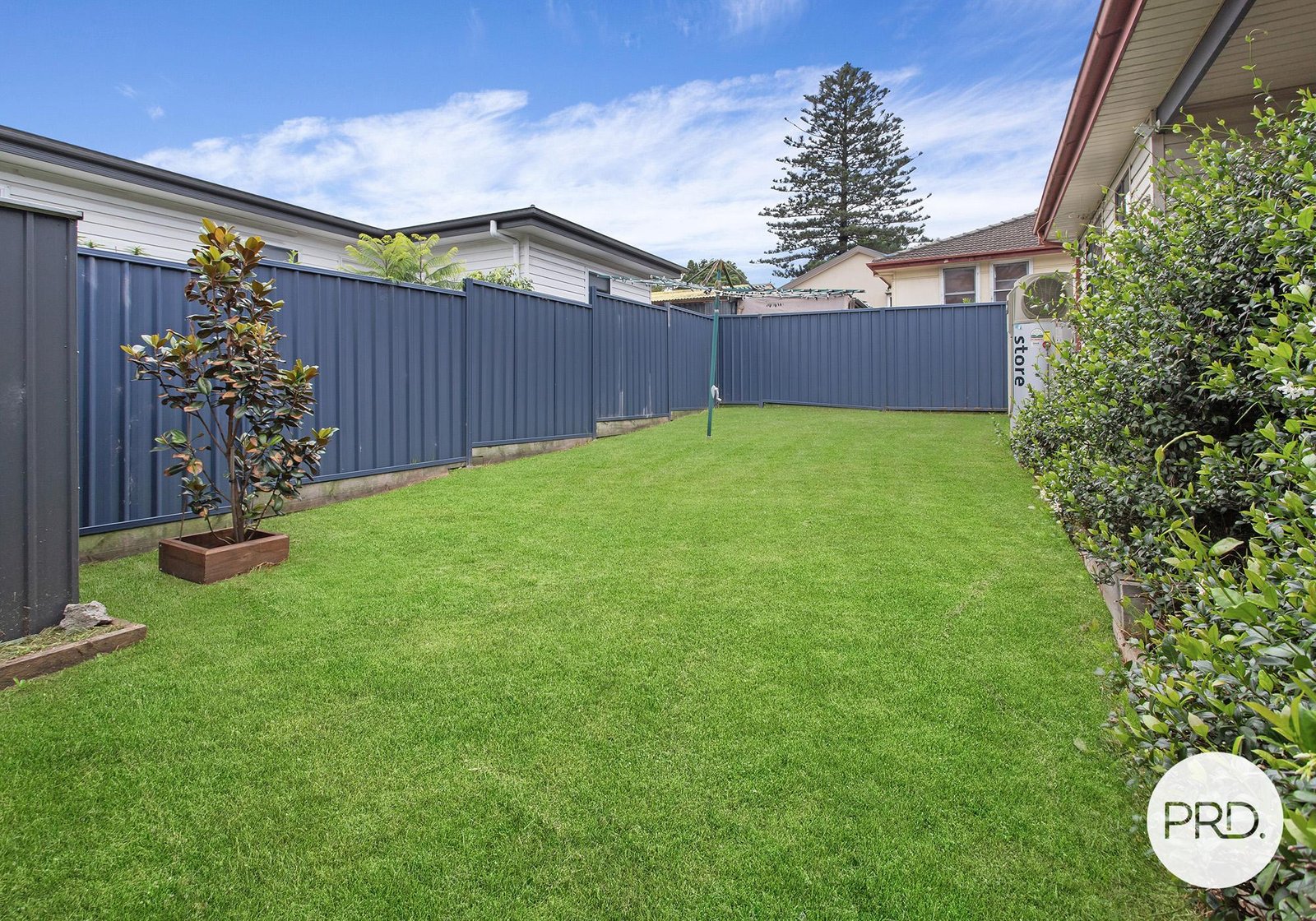 562 Northcliffe Drive BERKELEY 12