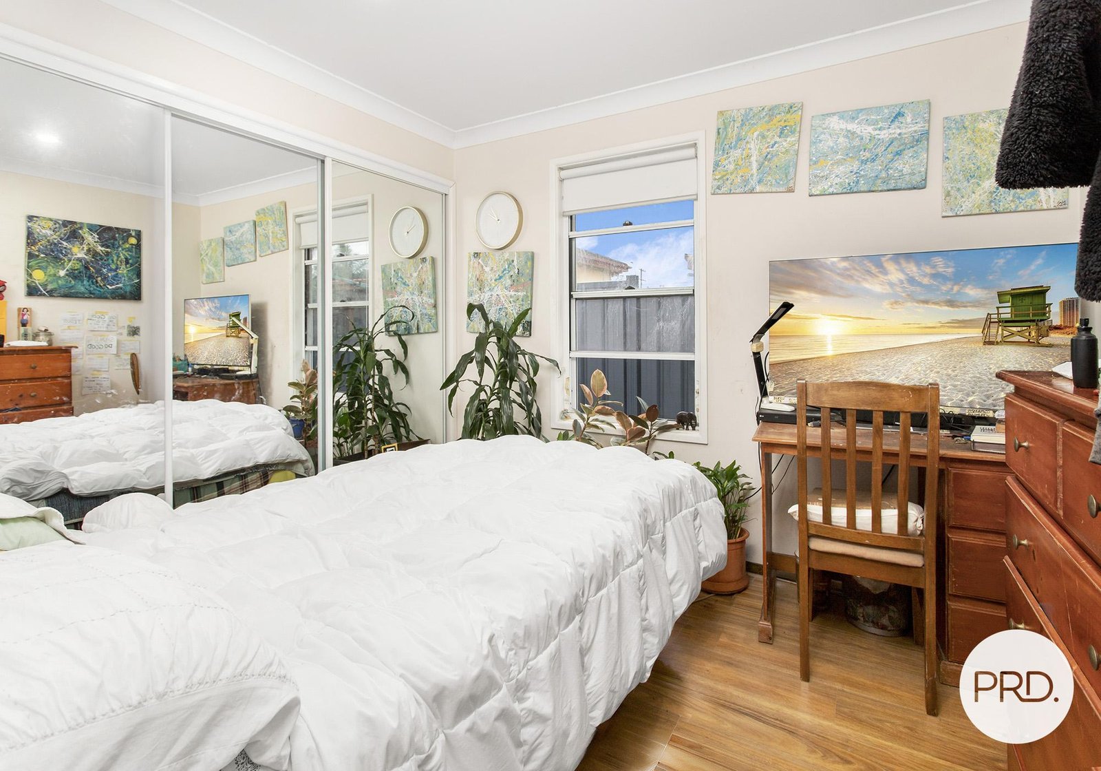 562 Northcliffe Drive BERKELEY 16