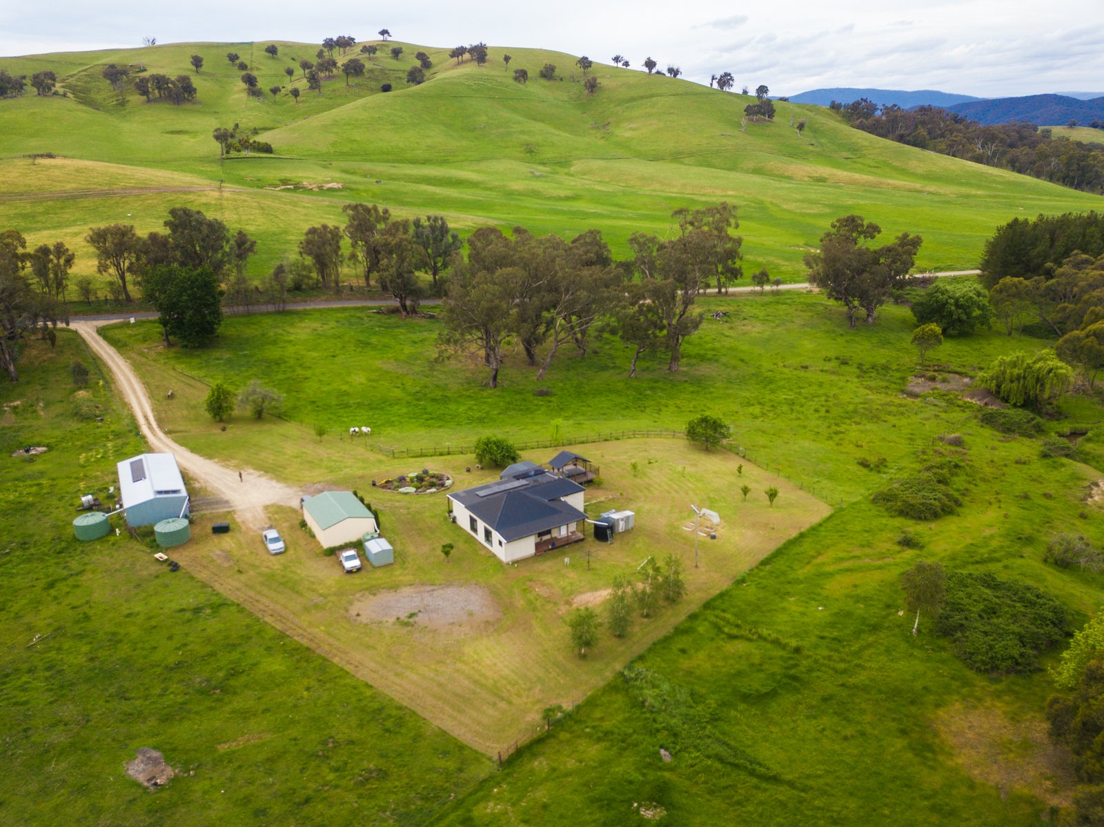 562 Walteela Road TUMBARUMBA 4