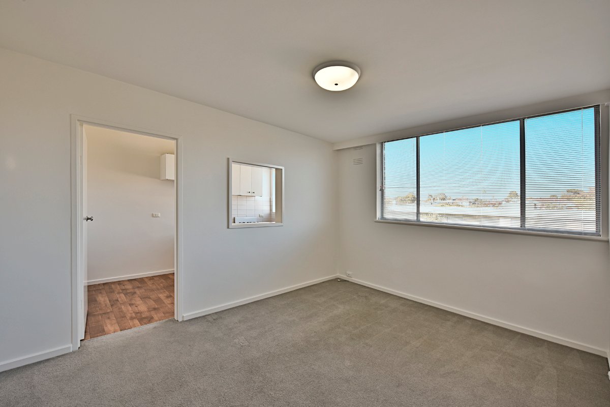 Gallery: 5/63 Hawksburn Road