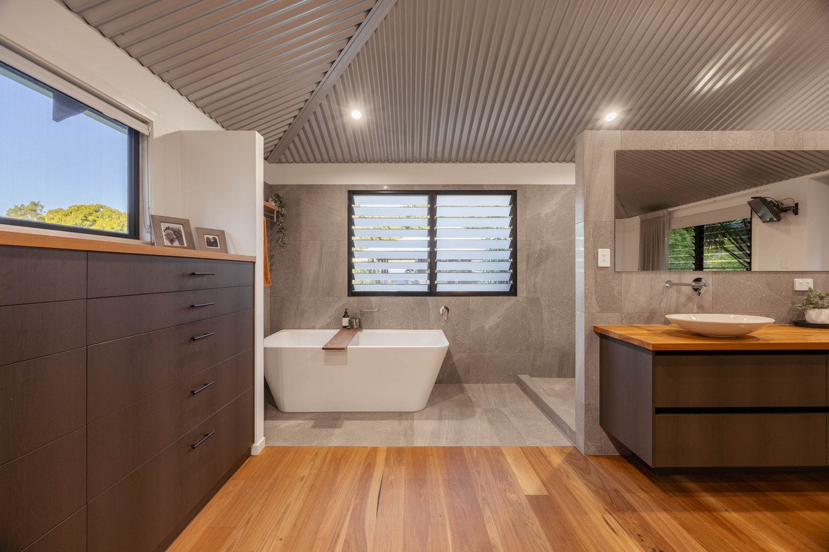 564 Currumbin Creek Road Currumbin Valley 18