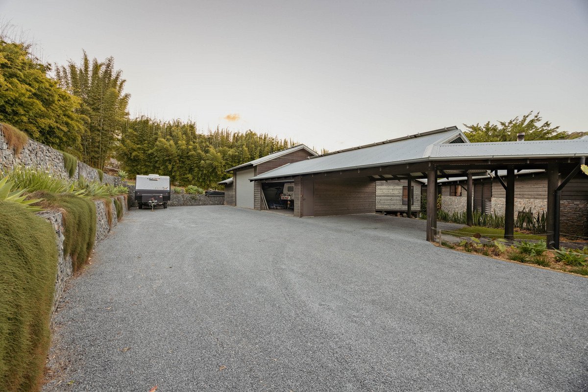 564 Currumbin Creek Road Currumbin Valley 31