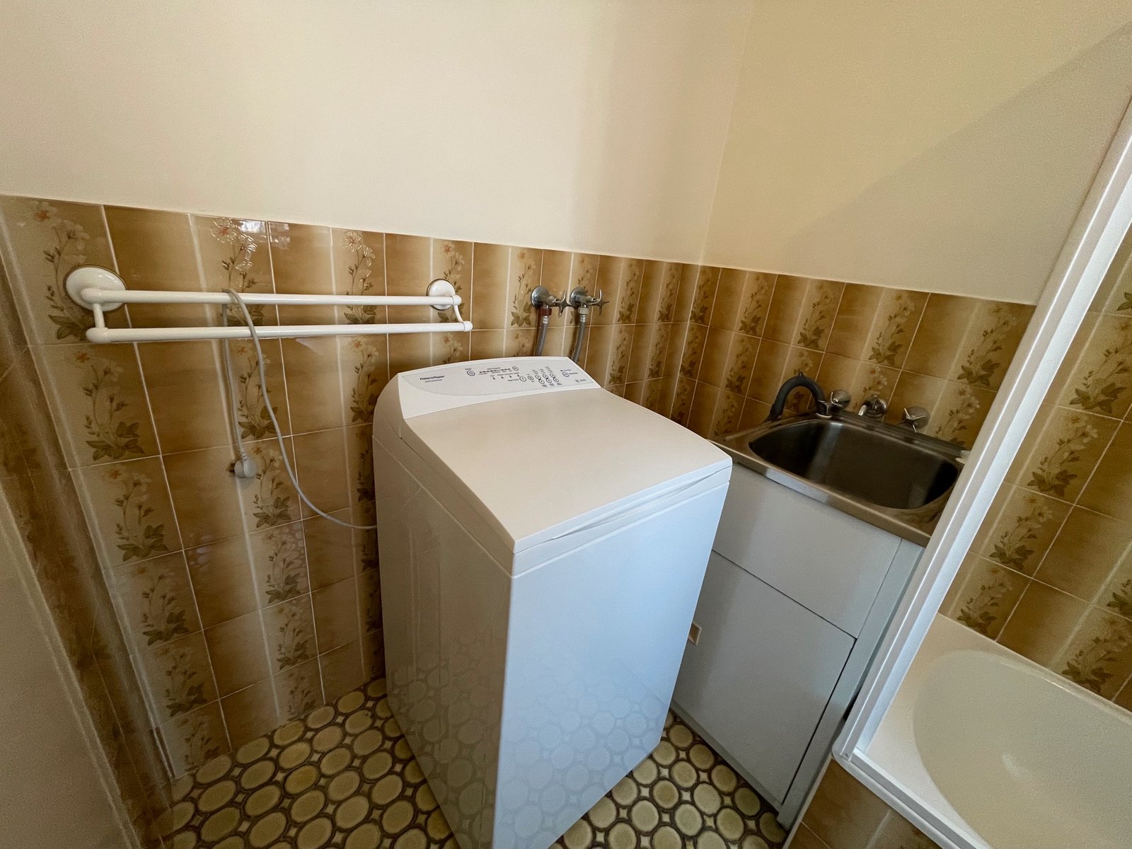 5/64 Hilltop Avenue CHERMSIDE 8