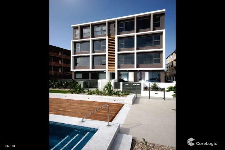 5/64 The Esplanade BURLEIGH HEADS 6