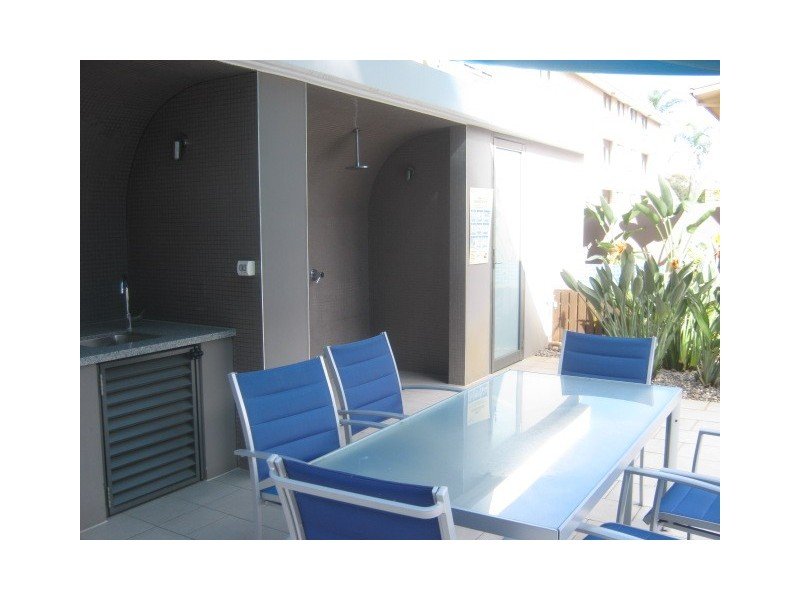 5/64 The Esplanade BURLEIGH HEADS 8