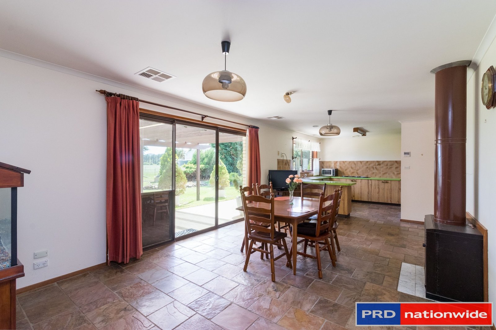 565 Plains Road HOSKINSTOWN 23