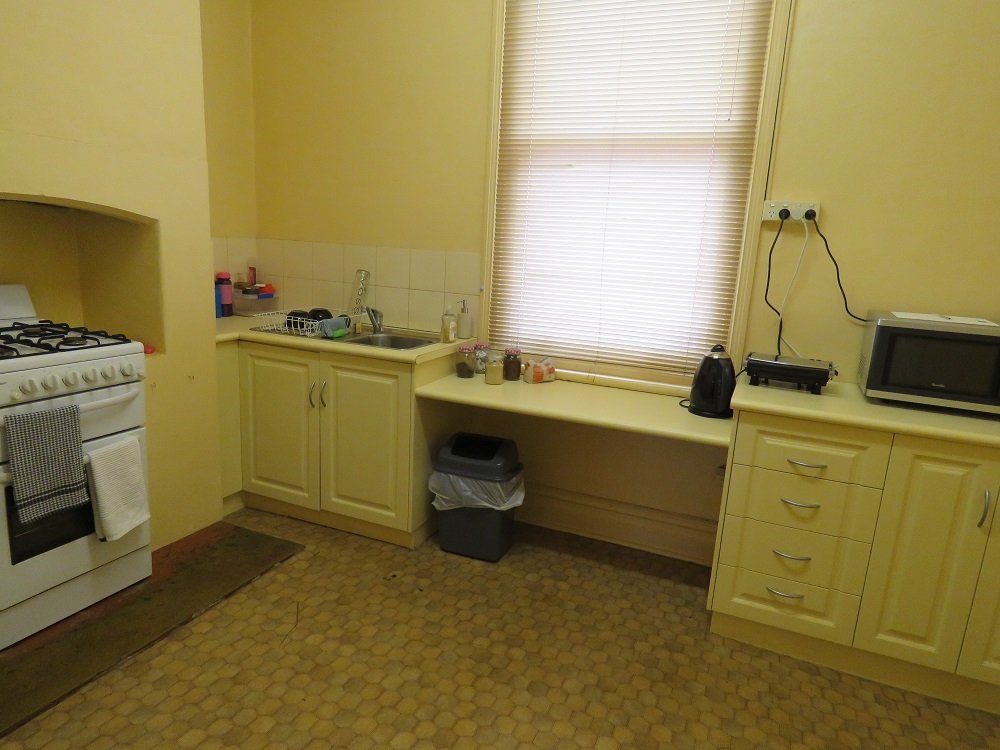 567 Englehardt Street ALBURY 3