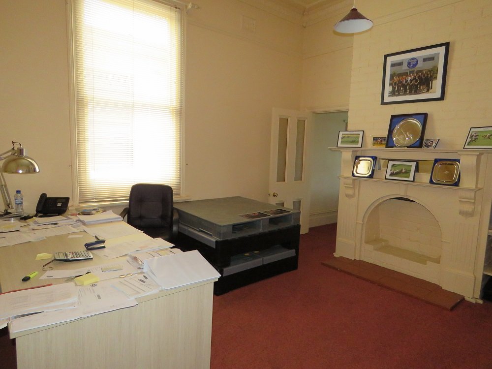 567 Englehardt Street ALBURY 5