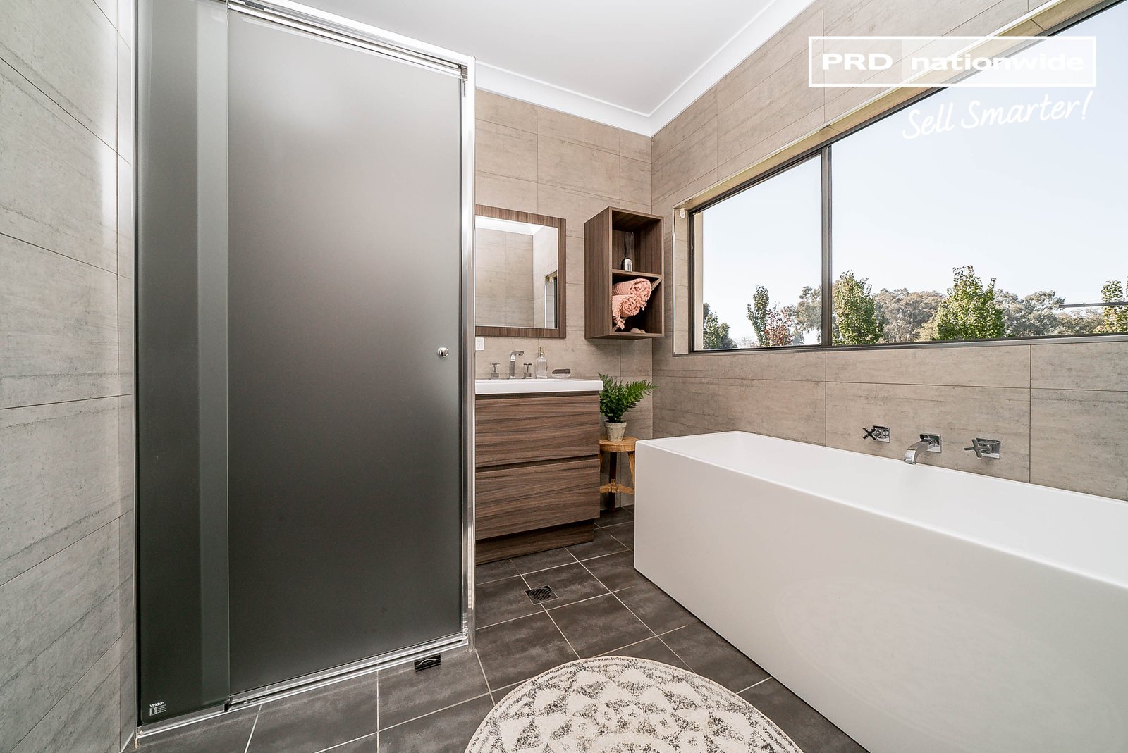 567 Kooringal Road LAKE ALBERT 10