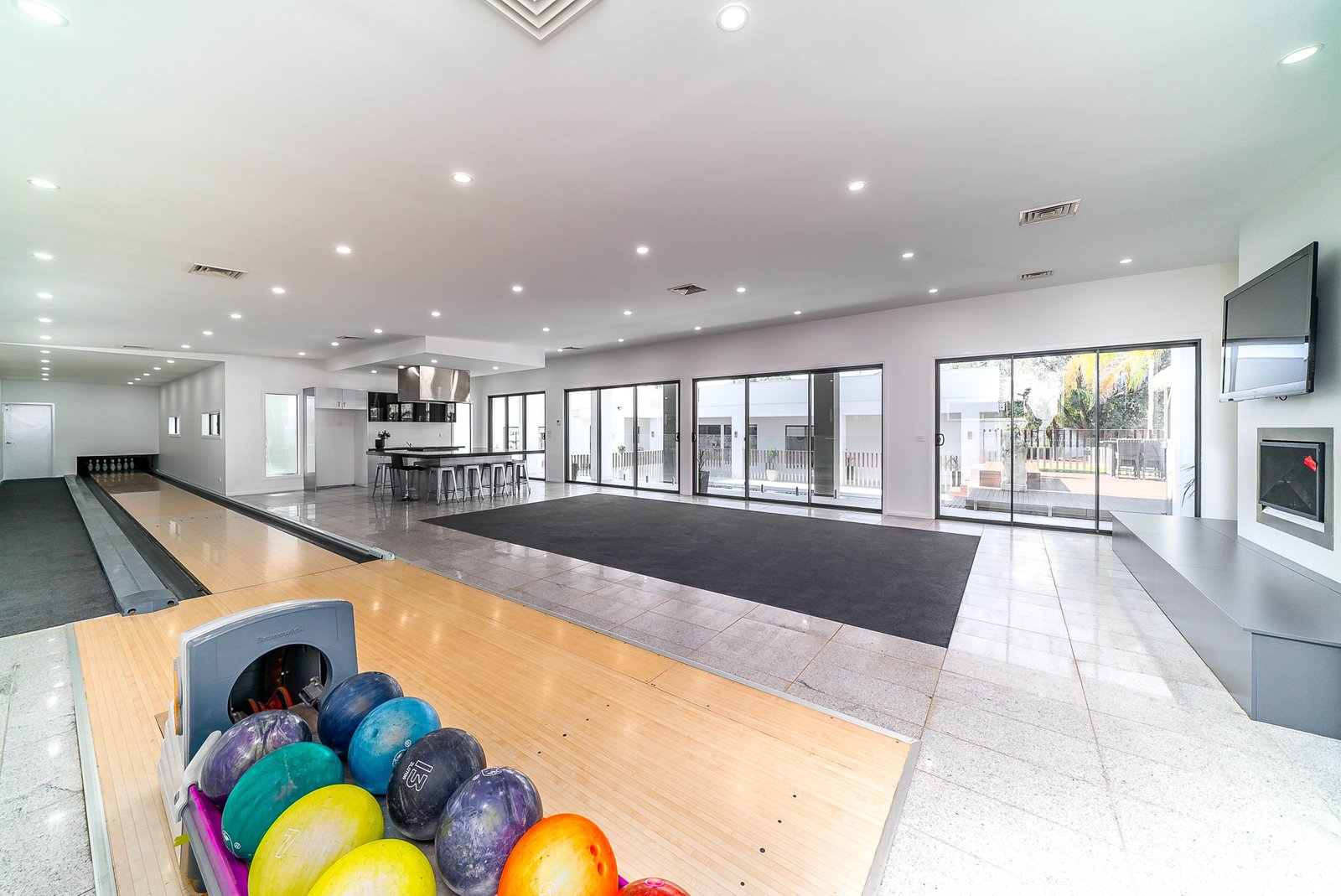 567 Kooringal Road LAKE ALBERT 16