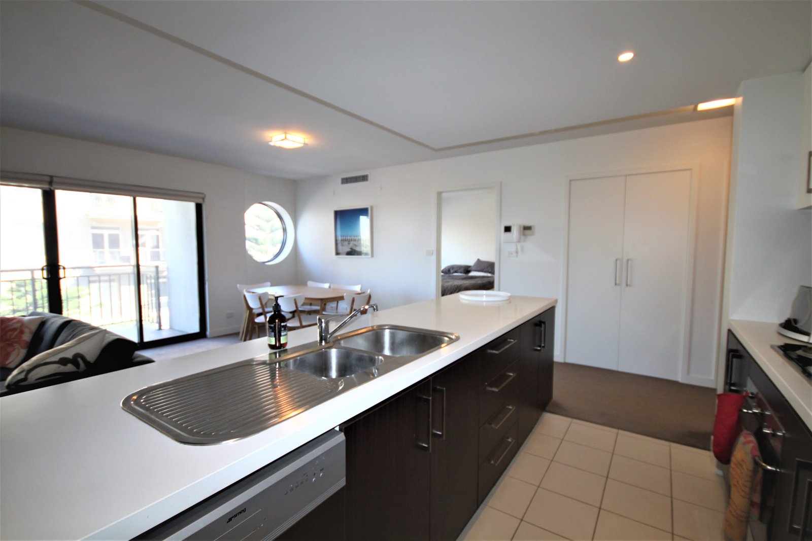 Gallery: 5/69-71 Beach Street