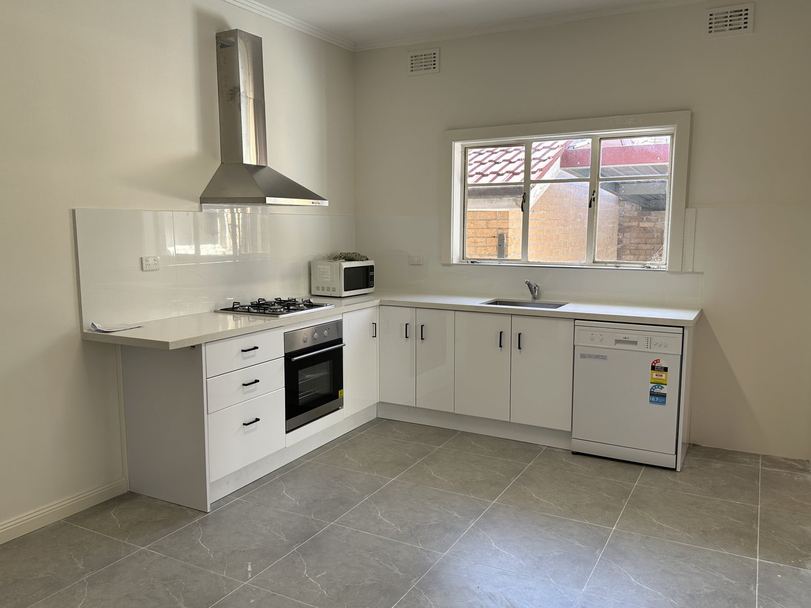 Gallery: 569 Centre Road