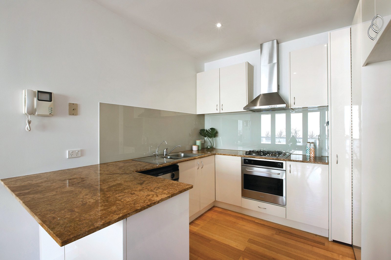 56A Bent Street, Mckinnon, VIC