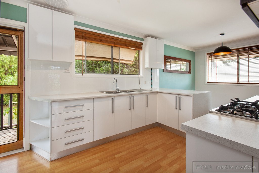 57 Appleton Avenue WESTON 9