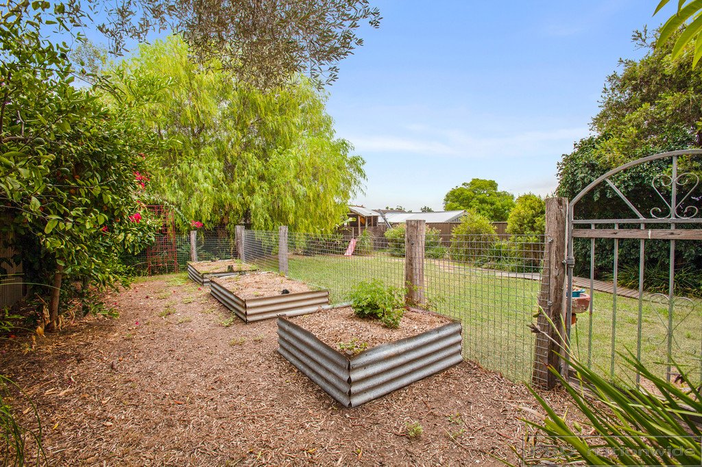 57 Appleton Avenue WESTON 19