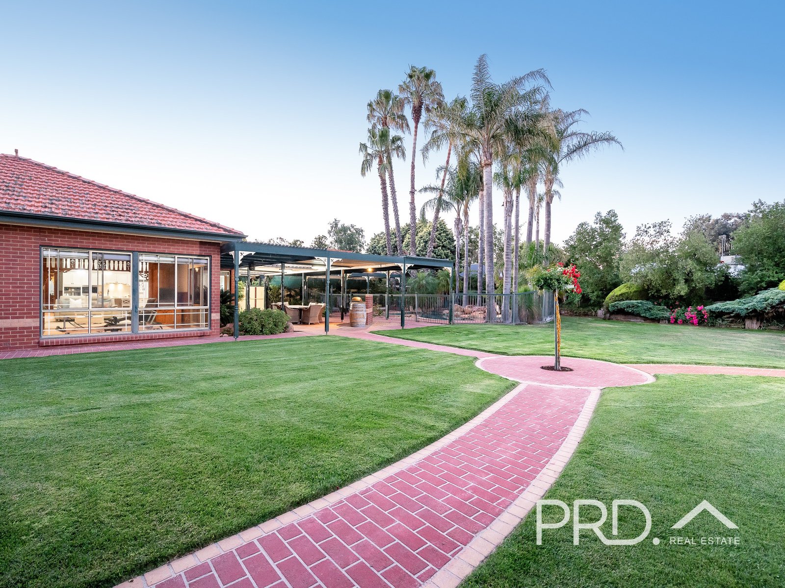 57 Arcadia Downs Drive KIALLA 16