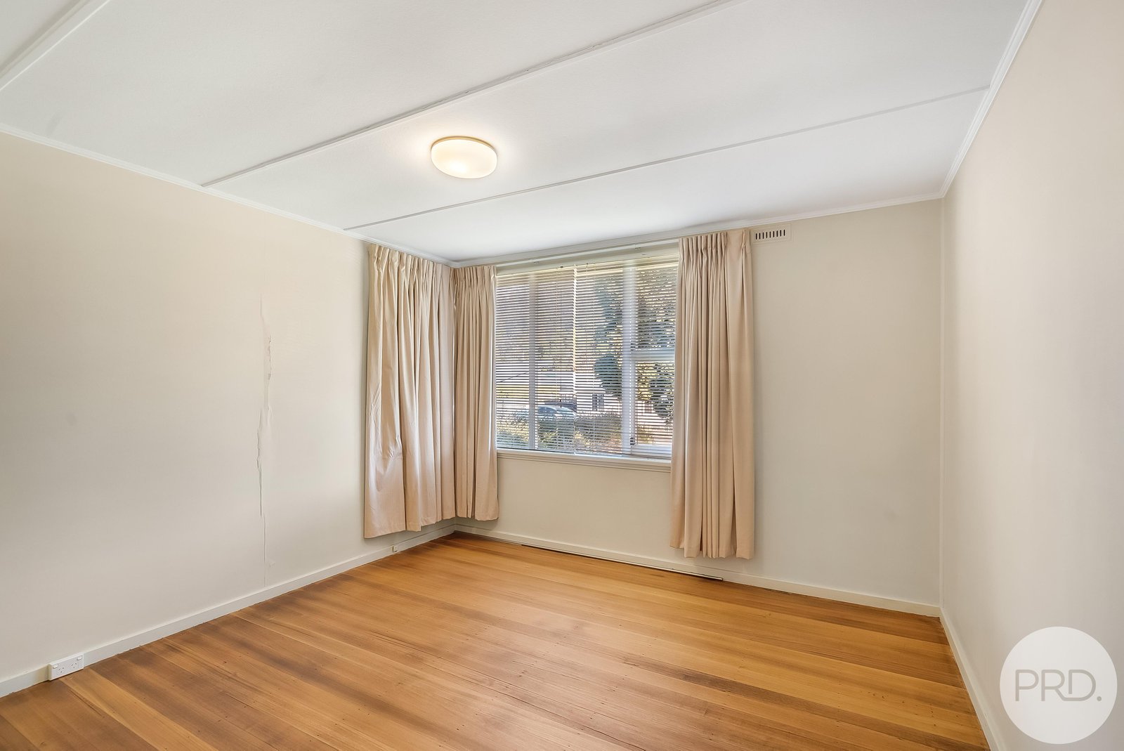 57 Arunta Crescent CHIGWELL 10