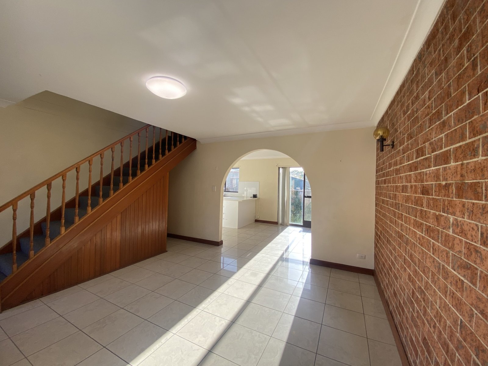 5/7 Boundary Road LIVERPOOL 3