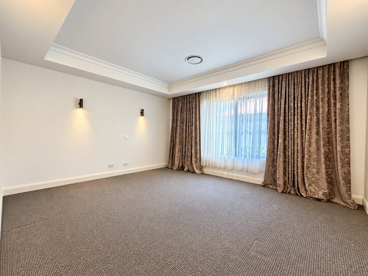 57 Bowline Circuit CORLETTE 11