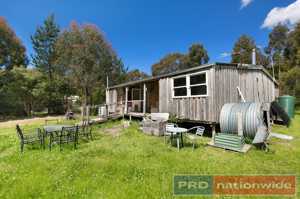 57 Briardale Avenue ENFIELD 9