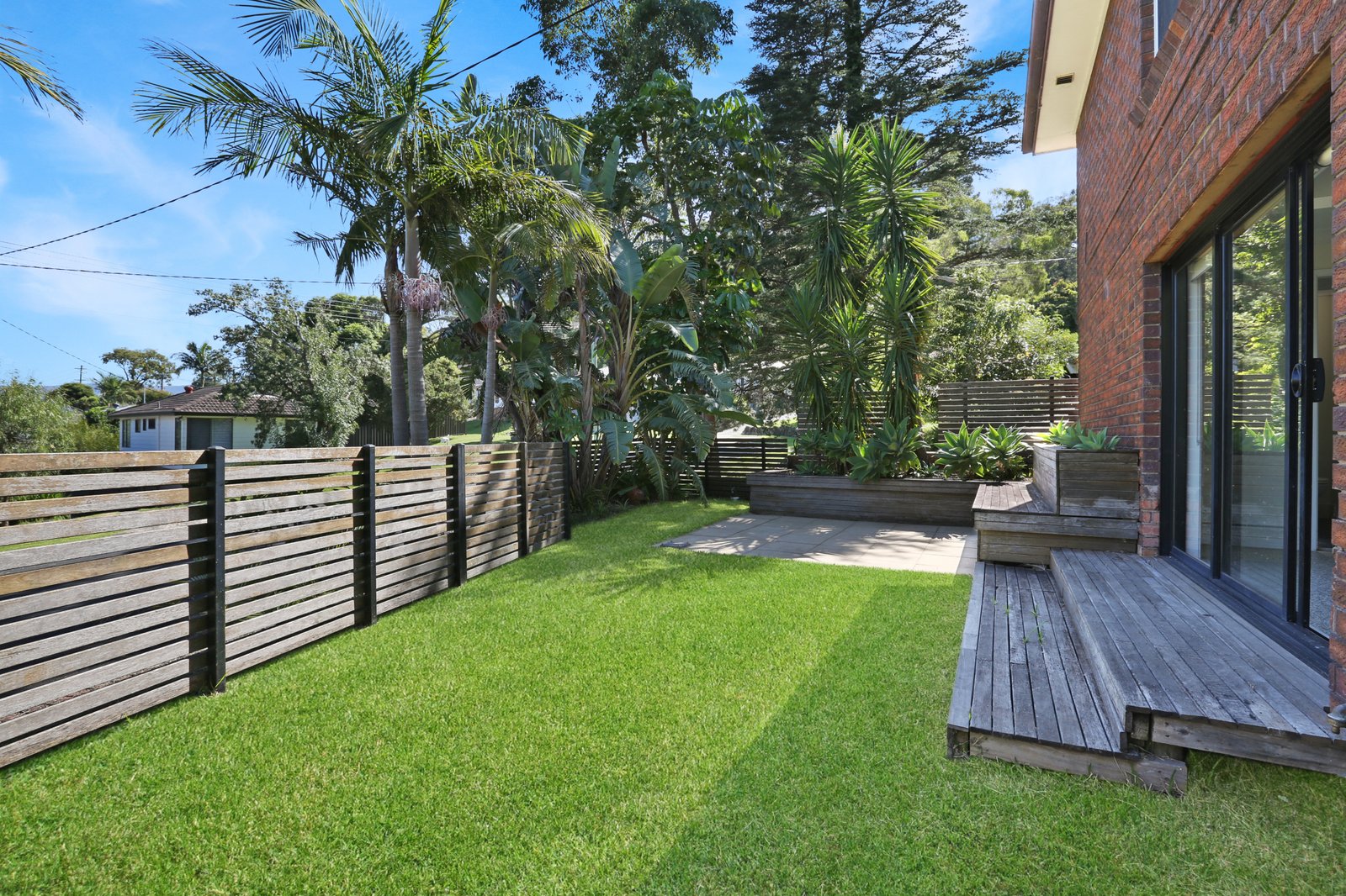 57 Bright Parade DAPTO 8