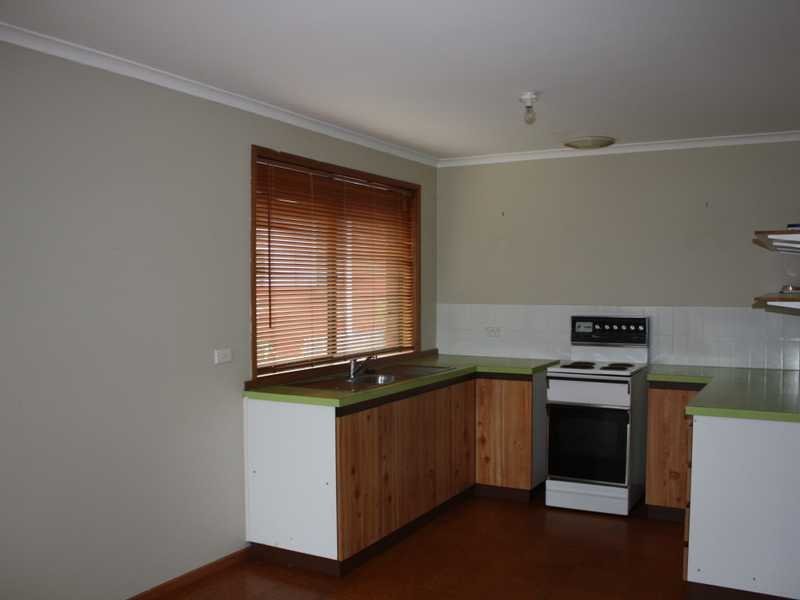 57 Clinton Road GEILSTON BAY 3
