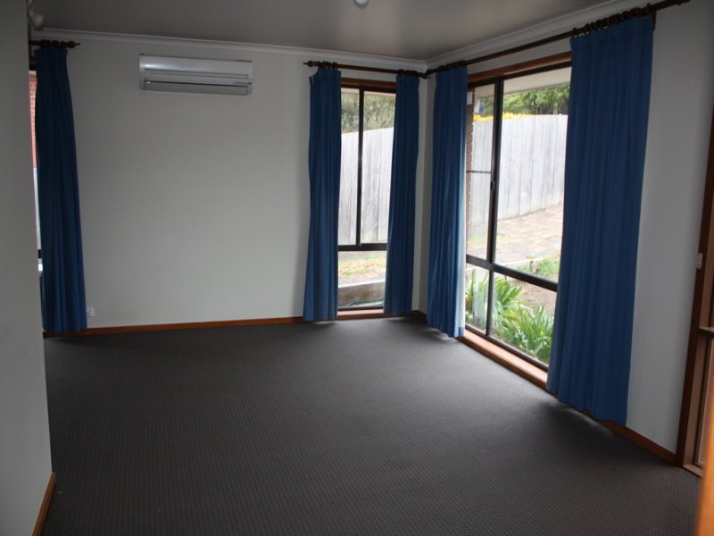 57 Clinton Road GEILSTON BAY 2