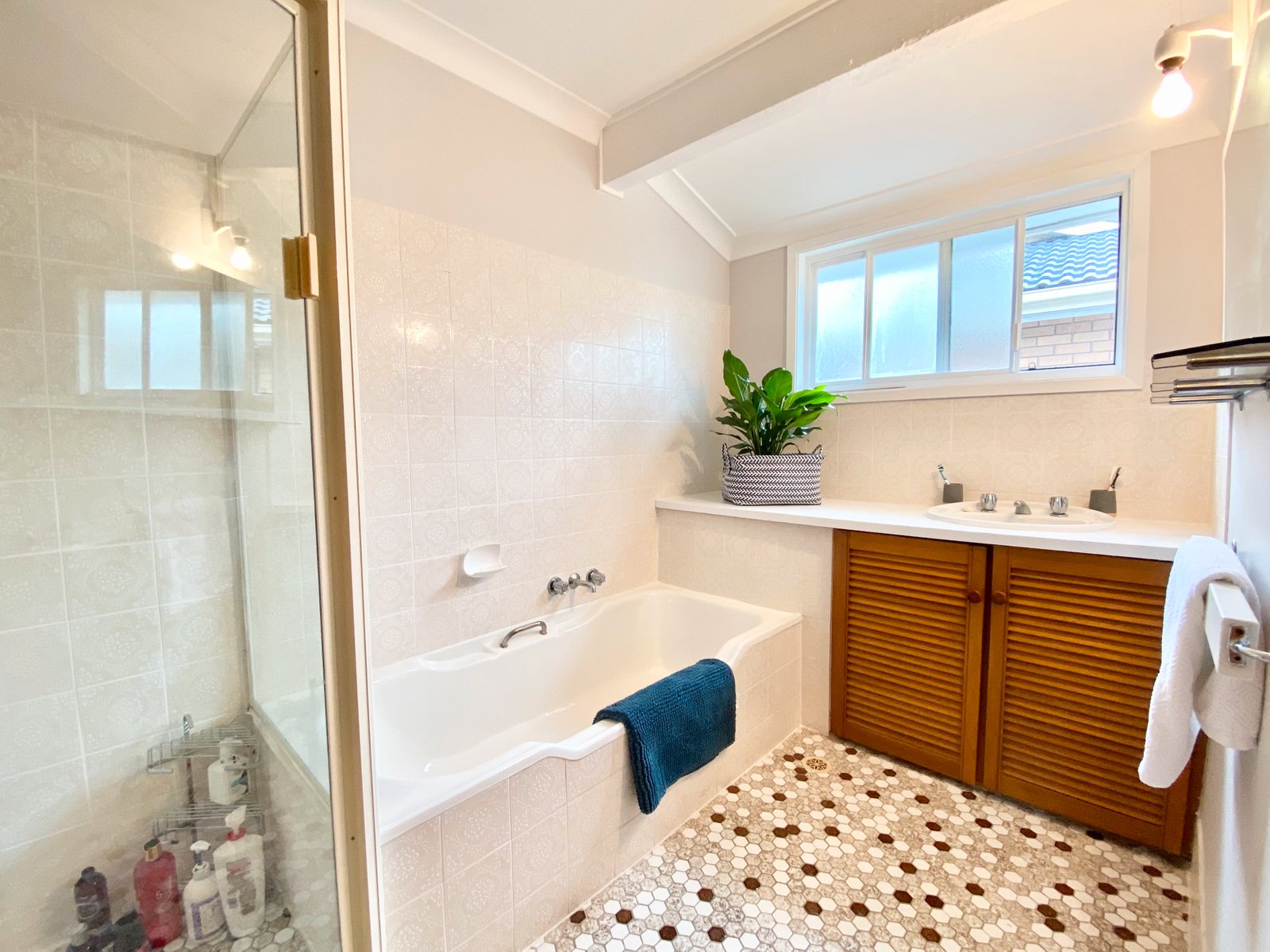 57 Corrie Parade CORLETTE 20