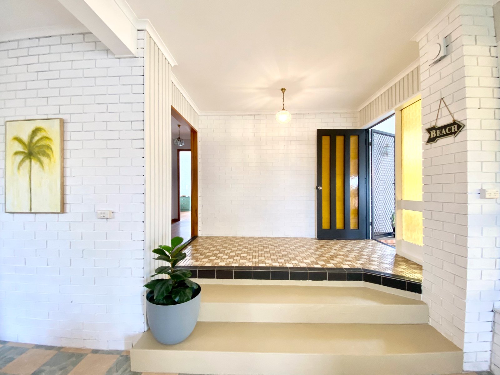 57 Corrie Parade CORLETTE 24