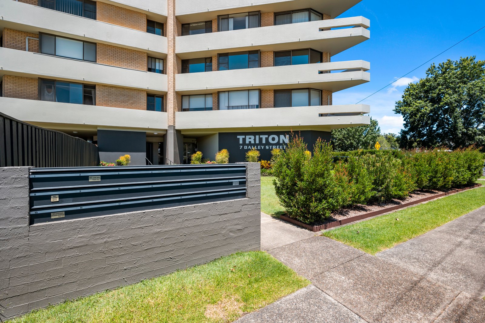 5/7 Dalley Street COFFS HARBOUR 1