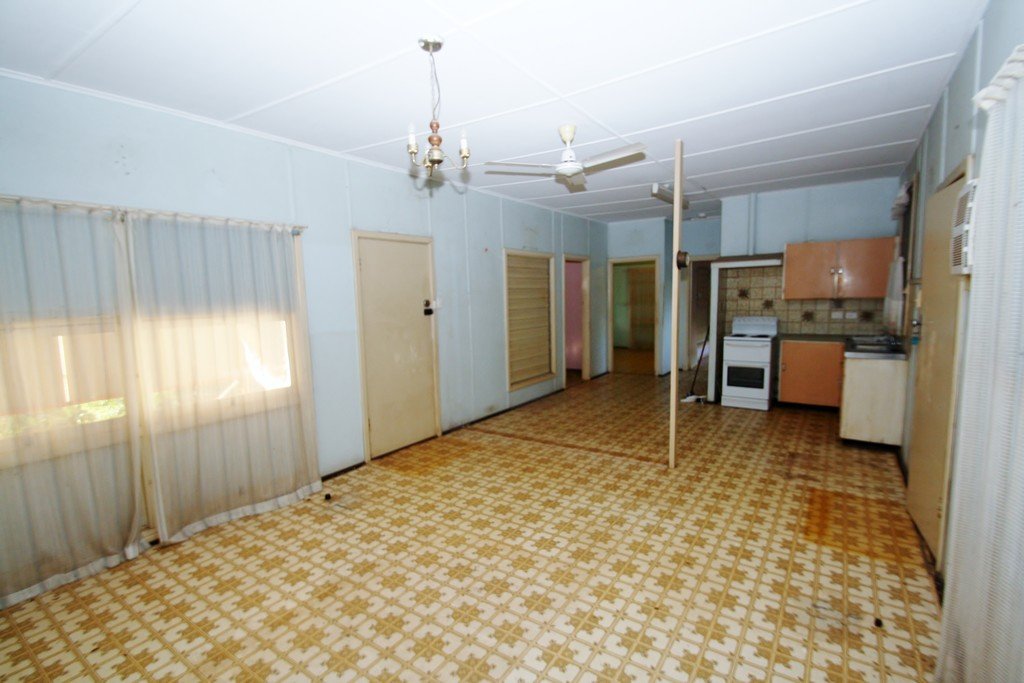 57 Dora Street BROOME 5