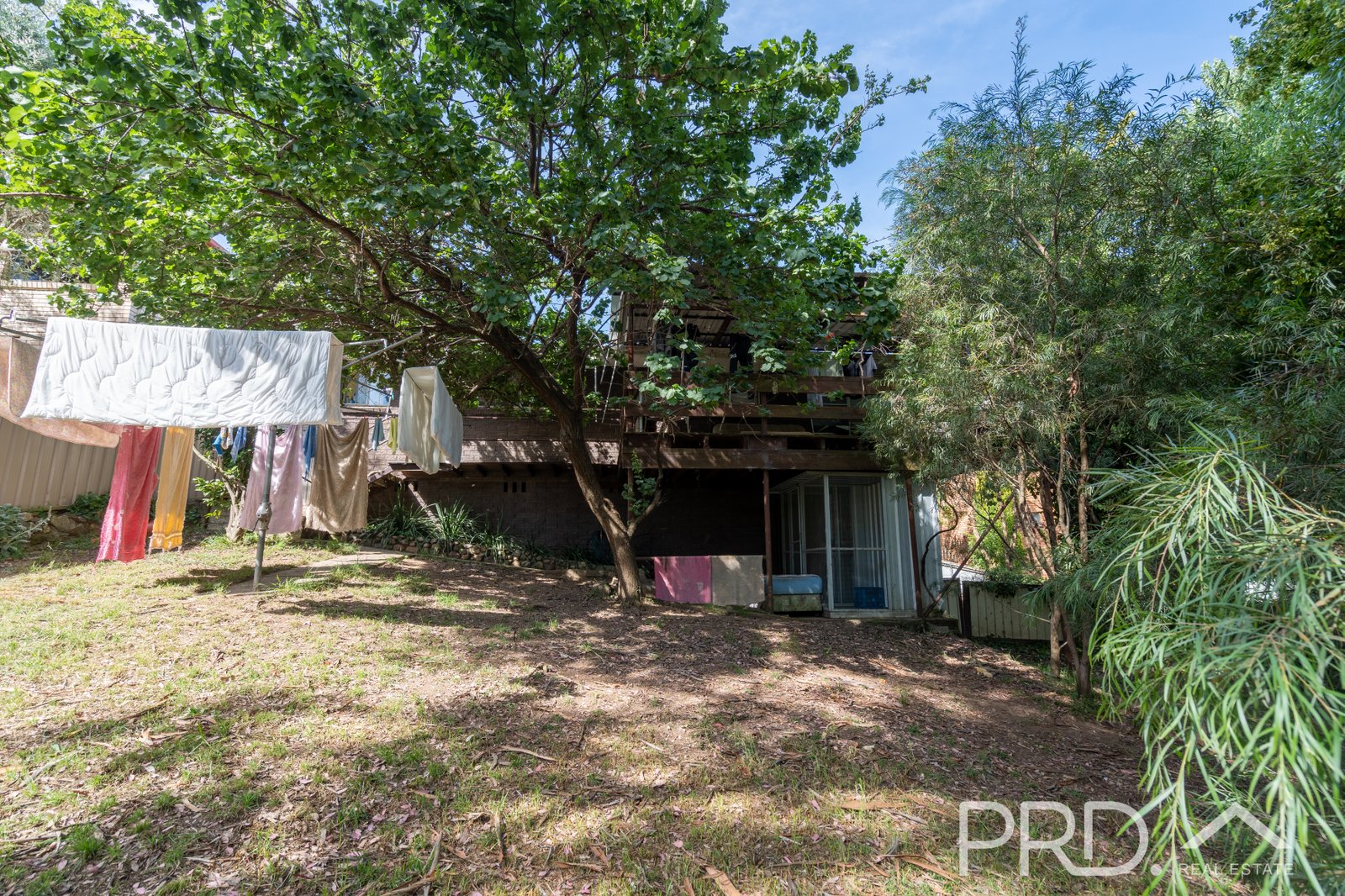 57 Elphick Street TUMUT 11