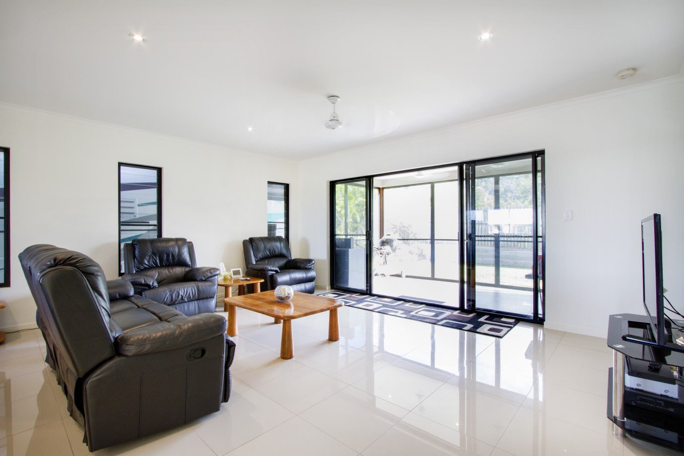 57 Endeavour Circuit CANNONVALE 8